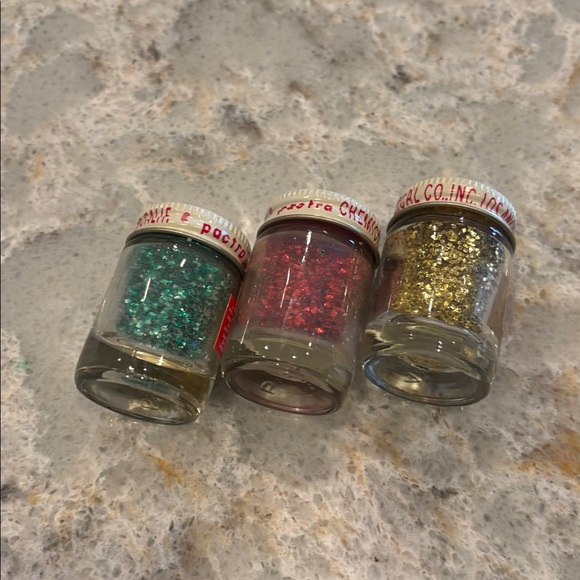 Vintage collectible crafting glitter by Chemical Company
Gold/Red/Green - Picture 4 of 4